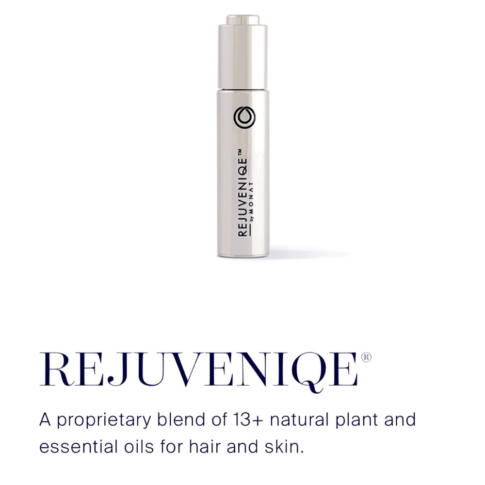 REJUVENIQE®
A proprietary blend of 13+ natural plant and essential oil